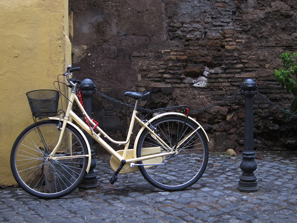 Yellow Bicycle- Trastevere, Rome